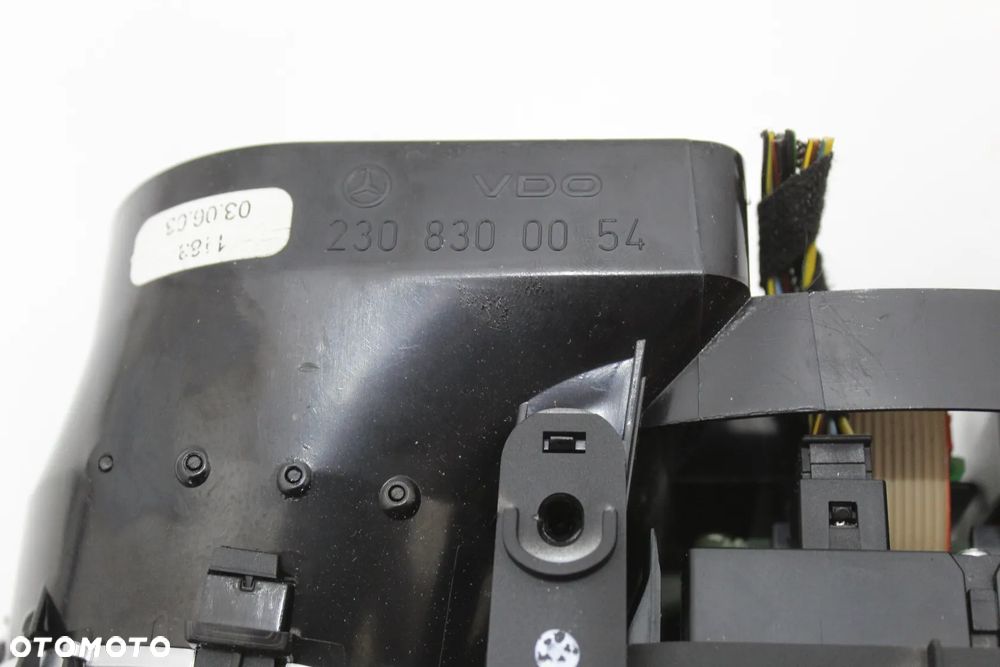 Kratka nawiewu środkowa stan BDB OE Mercedes SL R230 W230 A2308300054 - 16