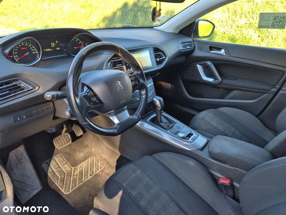Peugeot 308 PureTech 130 EAT6 Stop & Start Allure - 13