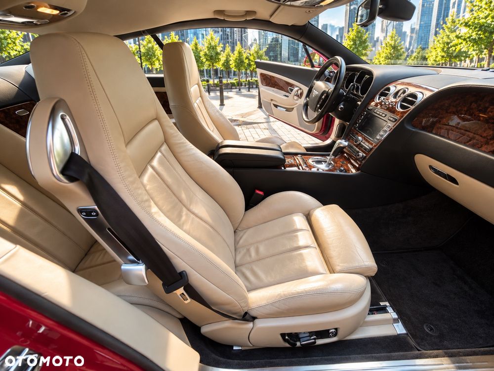 Bentley Continental GT Standard - 9
