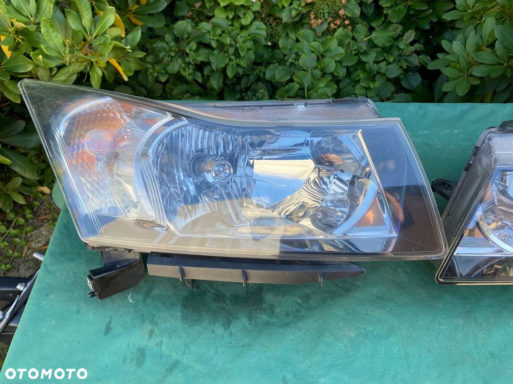 lampa chevrolet cruze prawa eu cała oryginalna - 1