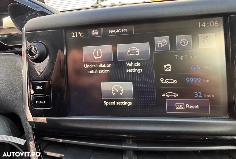 Peugeot 208 1.2 L PureTech STT Allure - 5