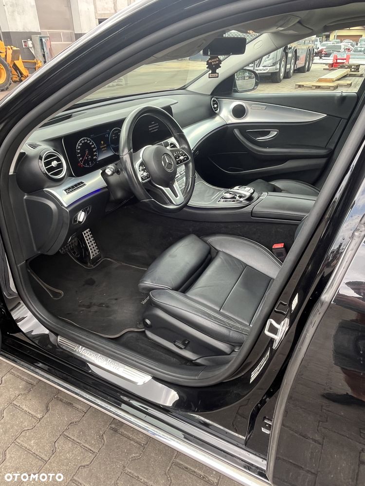 Mercedes-Benz Klasa E 220 d 4-Matic Avantgarde - 2
