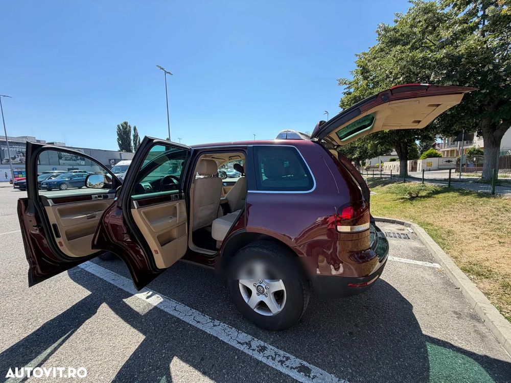 Volkswagen Touareg - 12