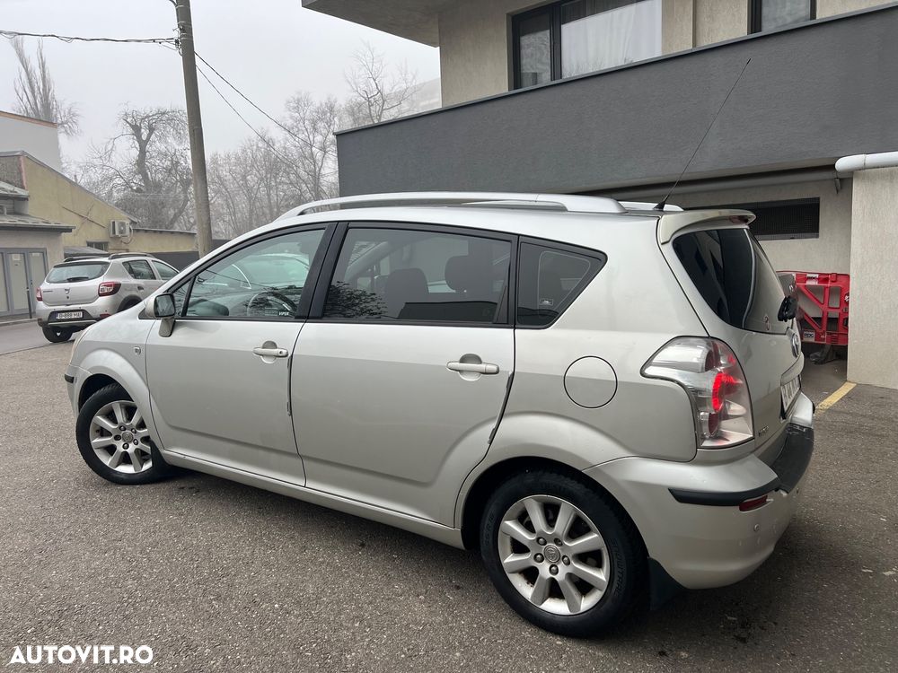 Toyota Corolla Verso 2.2 D-4D Sol - 5