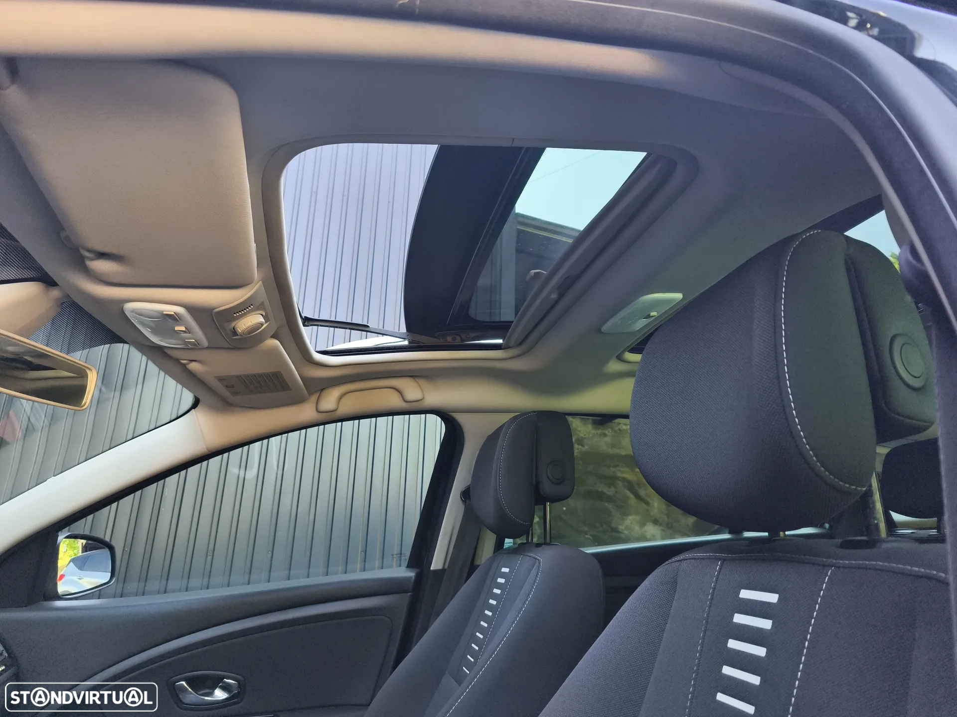 Renault Mégane Sport Tourer 1.5 dCi Dynamique - 12