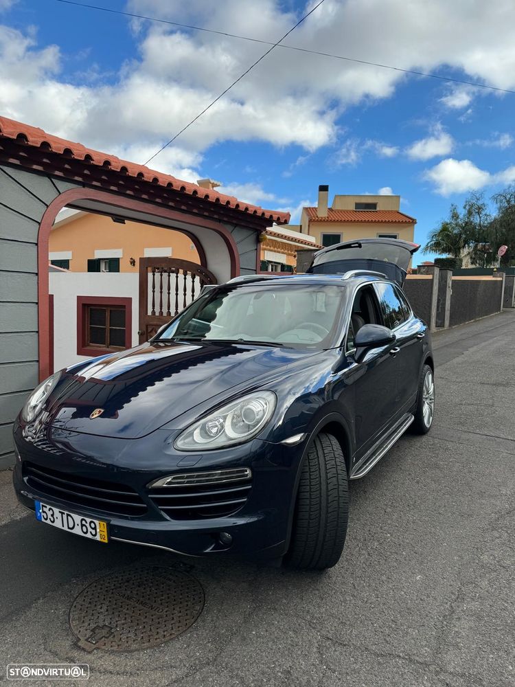 Porsche Cayenne S - 1