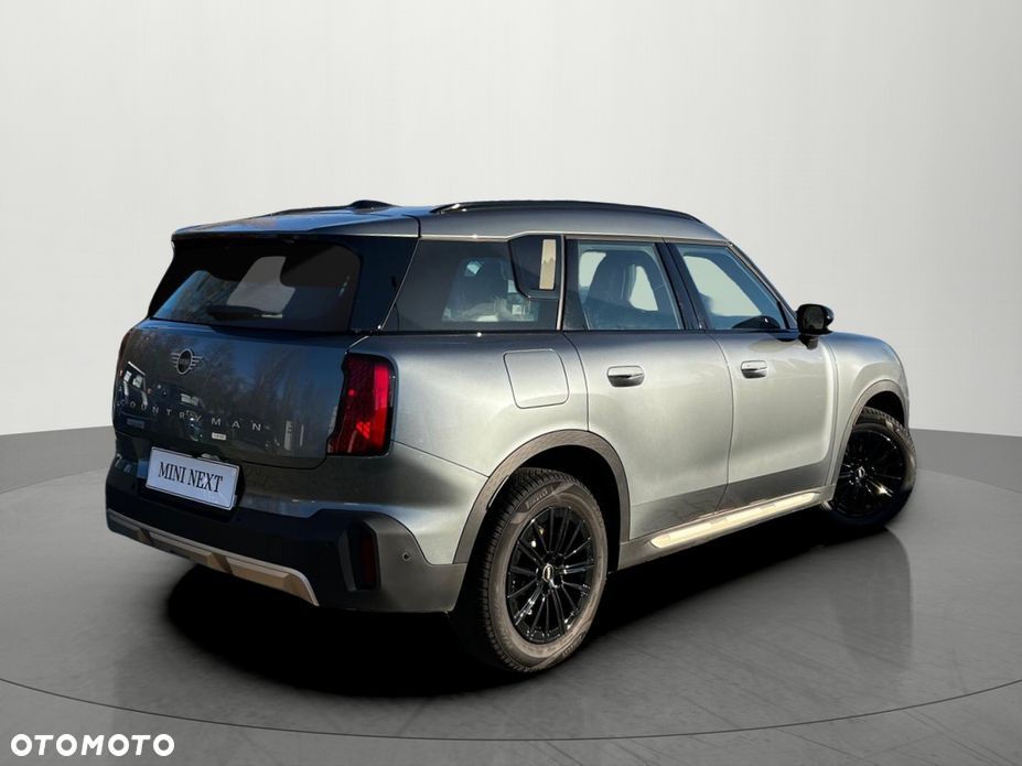 MINI Countryman Cooper Classic Trim - 3