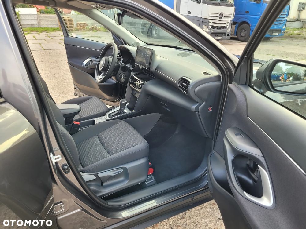 Toyota Yaris - 9