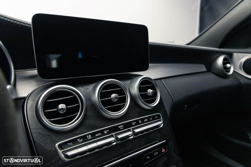 Mercedes-Benz C 300 e T 9G-TRONIC Night Edition - 32