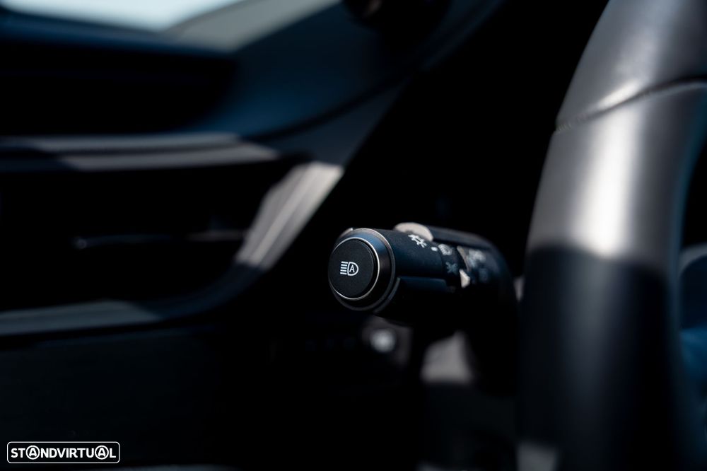 Lexus ES 300h Sport - 19