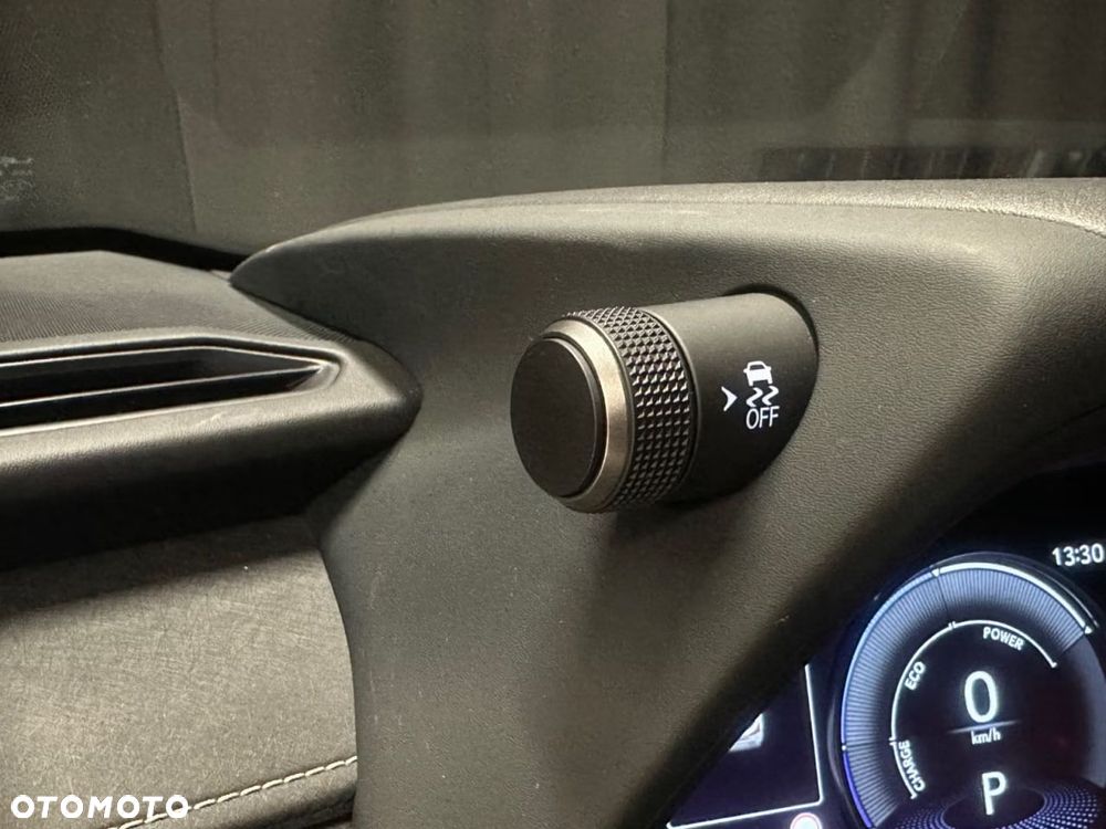 Lexus UX 250h Executive Line - 27