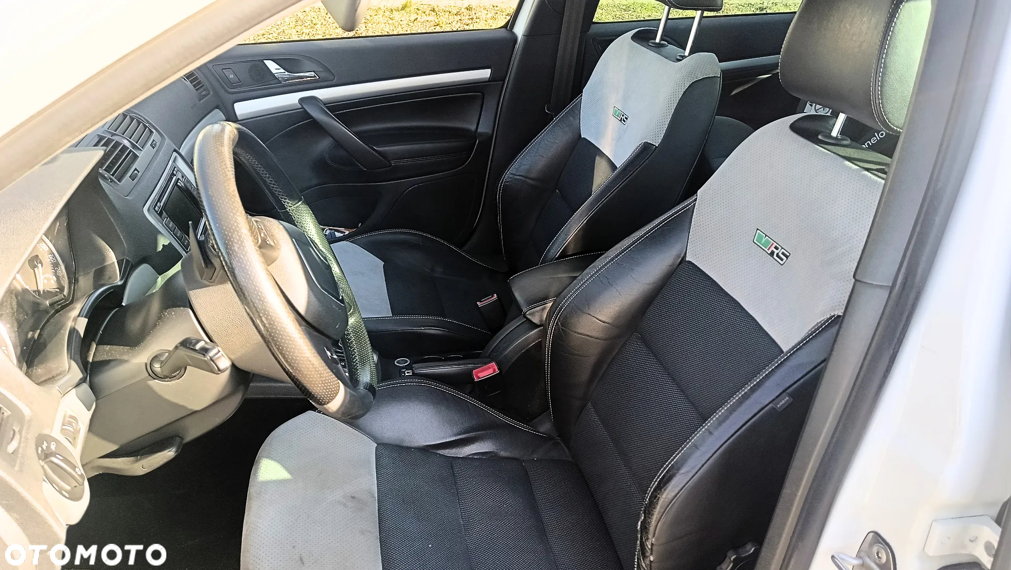 Skoda Octavia 2.0 TDI RS DSG - 5