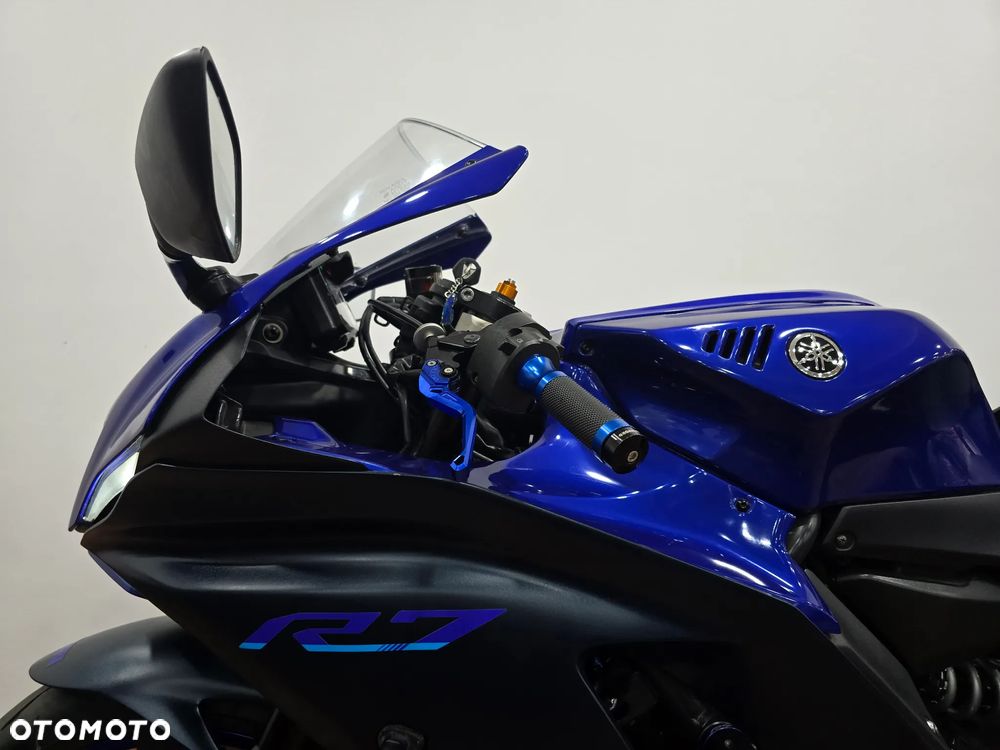 Yamaha R7 - 15