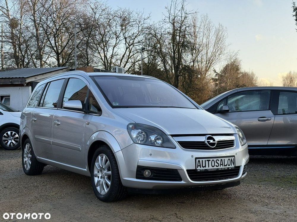 Opel Zafira - 3