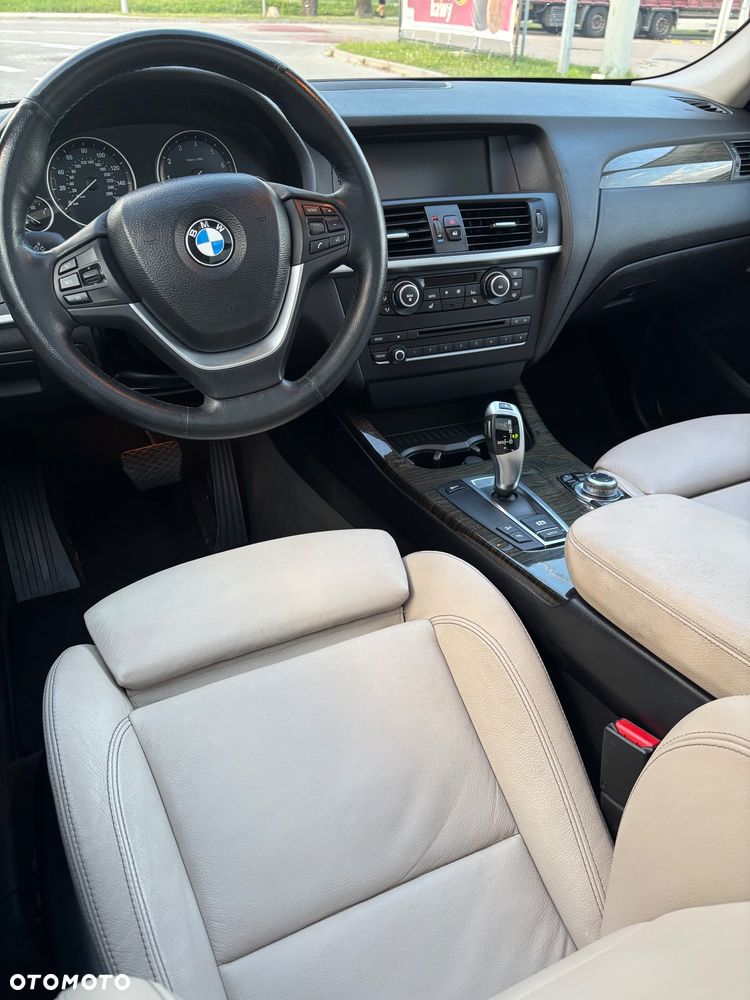BMW X3 28i xDrive - 17
