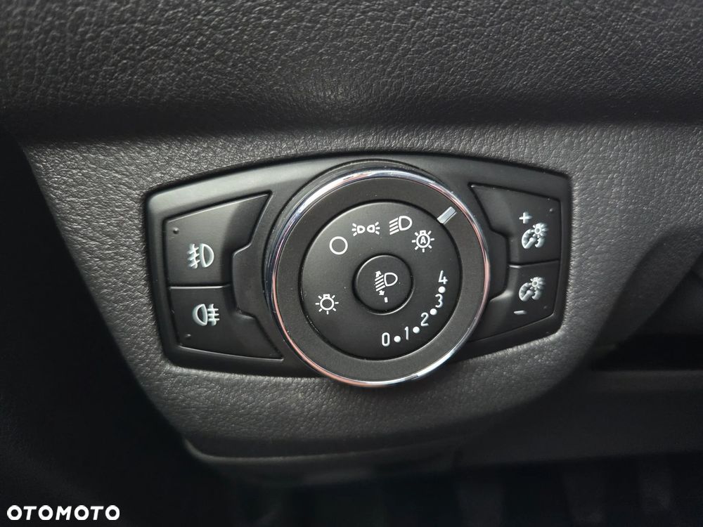 Ford Tourneo Courier 1.5 TDCi Ambiente - 33
