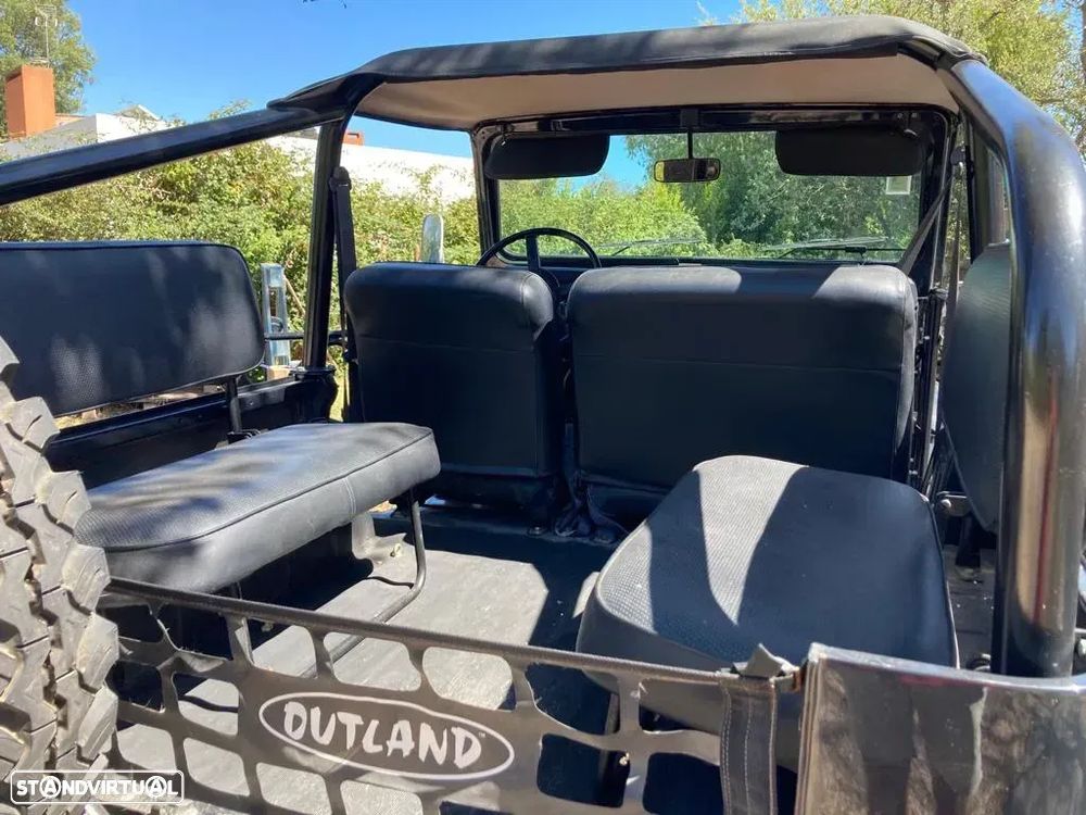 Toyota Land Cruiser - 2