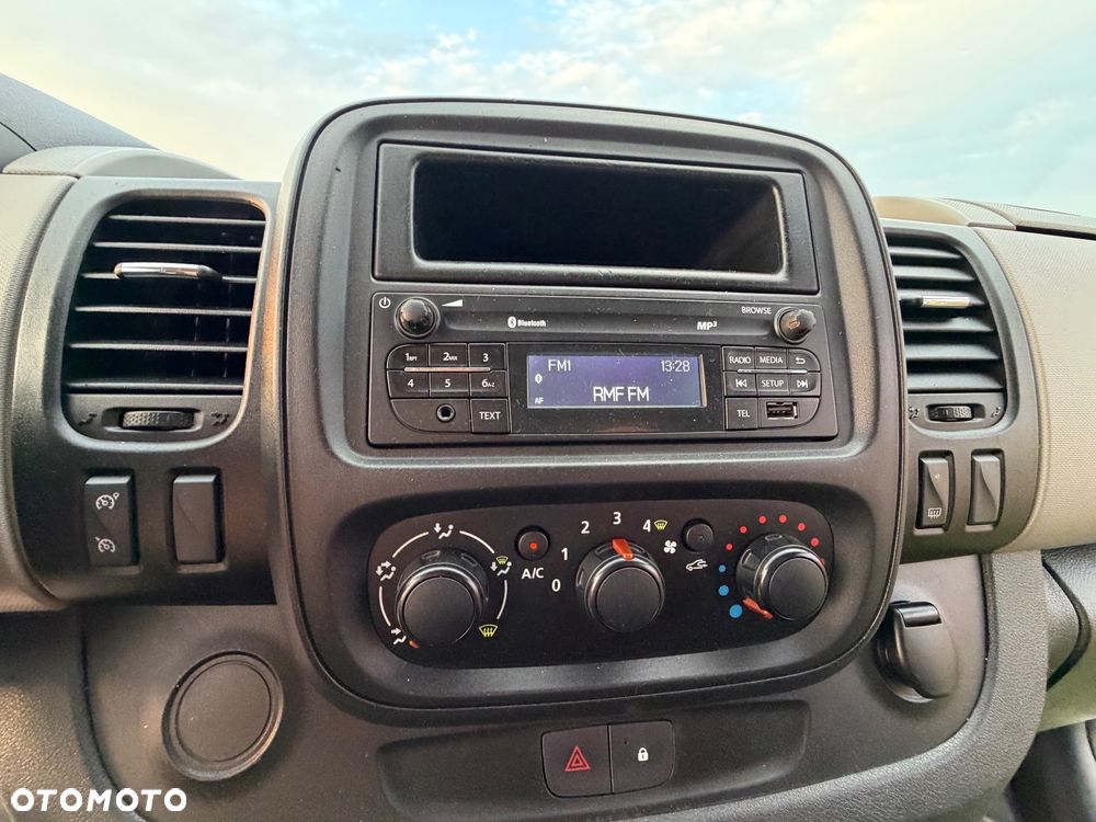Renault Trafic - 24