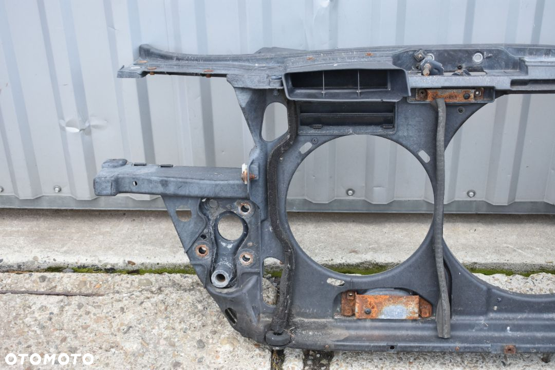 PAS PRZEDNI AUDI A6 C5 - 2