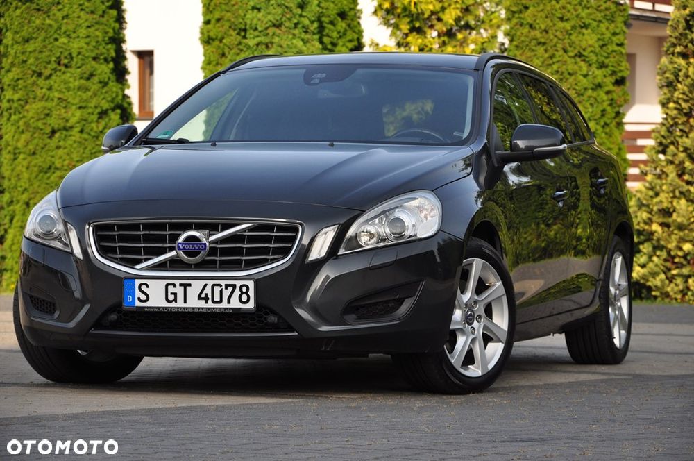 Volvo V60 D3 Momentum - 5