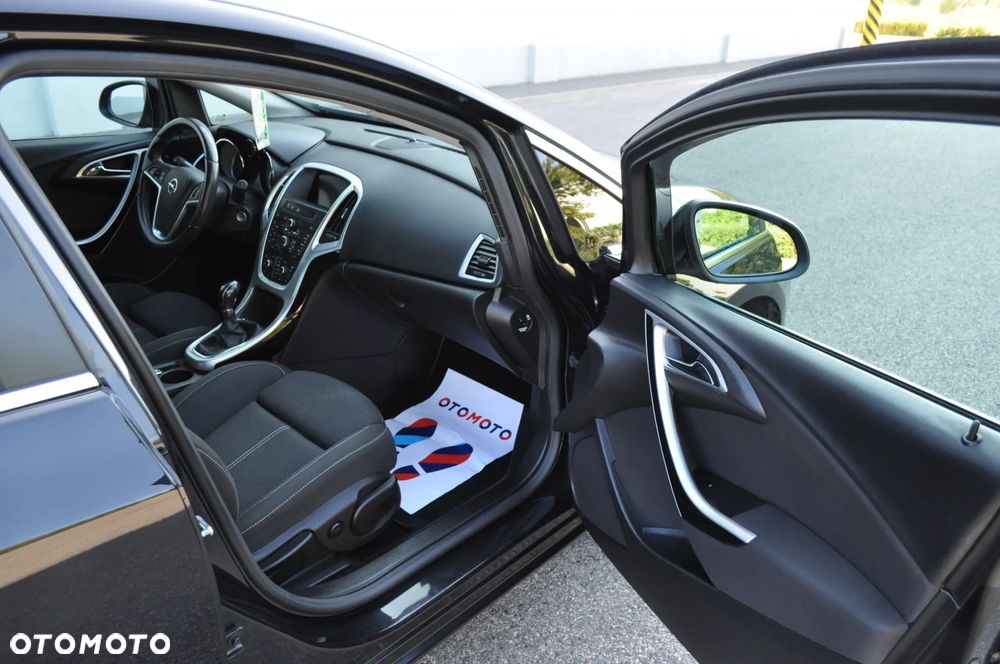 Opel Astra 1.4 Turbo Exklusiv - 13