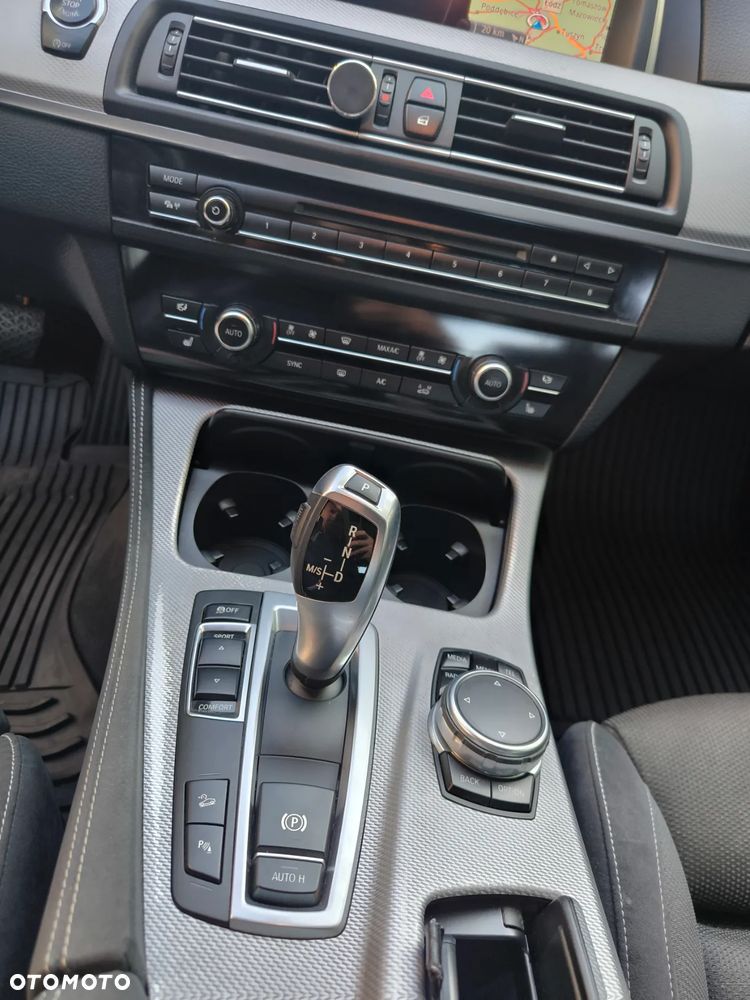 BMW Seria 5 520d xDrive M Sport sport - 11