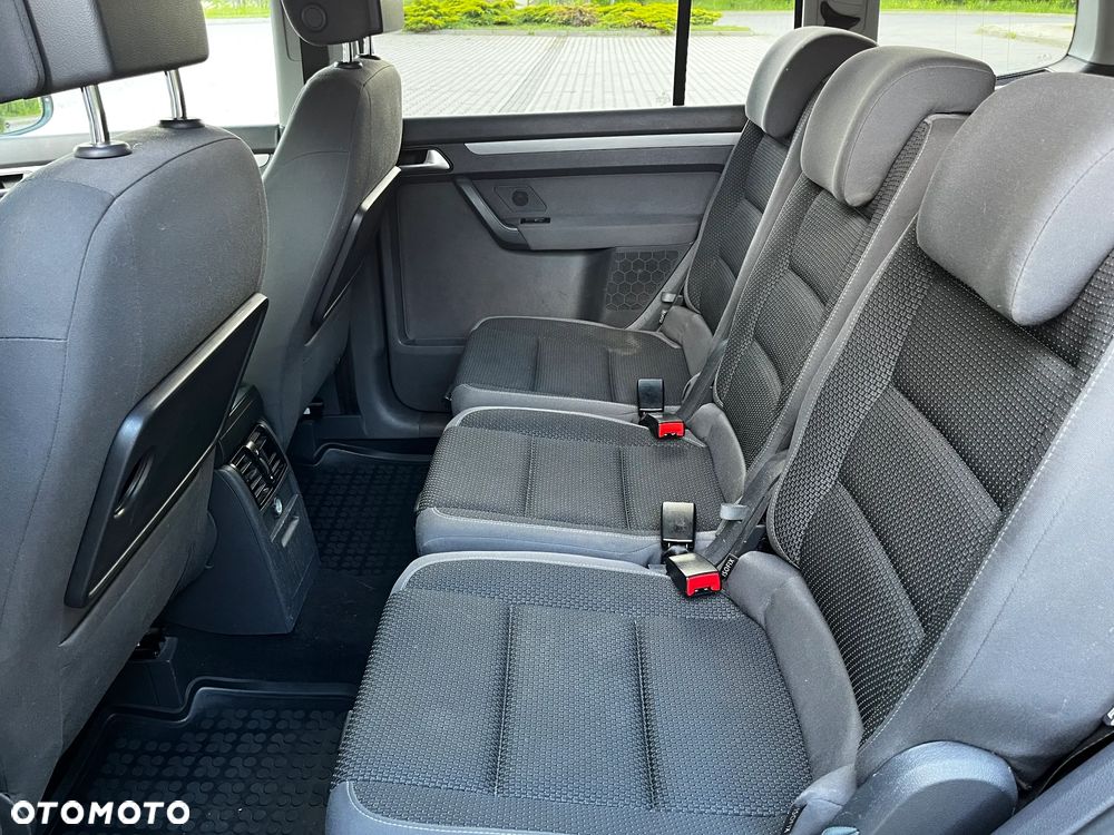 Volkswagen Touran 1.6 TDI DPF BlueMot Comfortline - 16