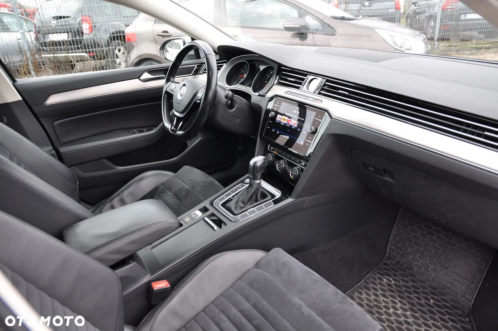 Volkswagen Passat 1.5 TSI EVO Highline DSG - 9