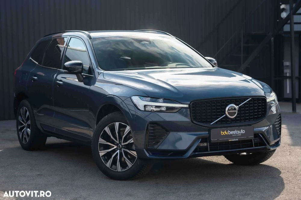Volvo XC 60 B4 MHEV AT AWD Plus Dark - 28