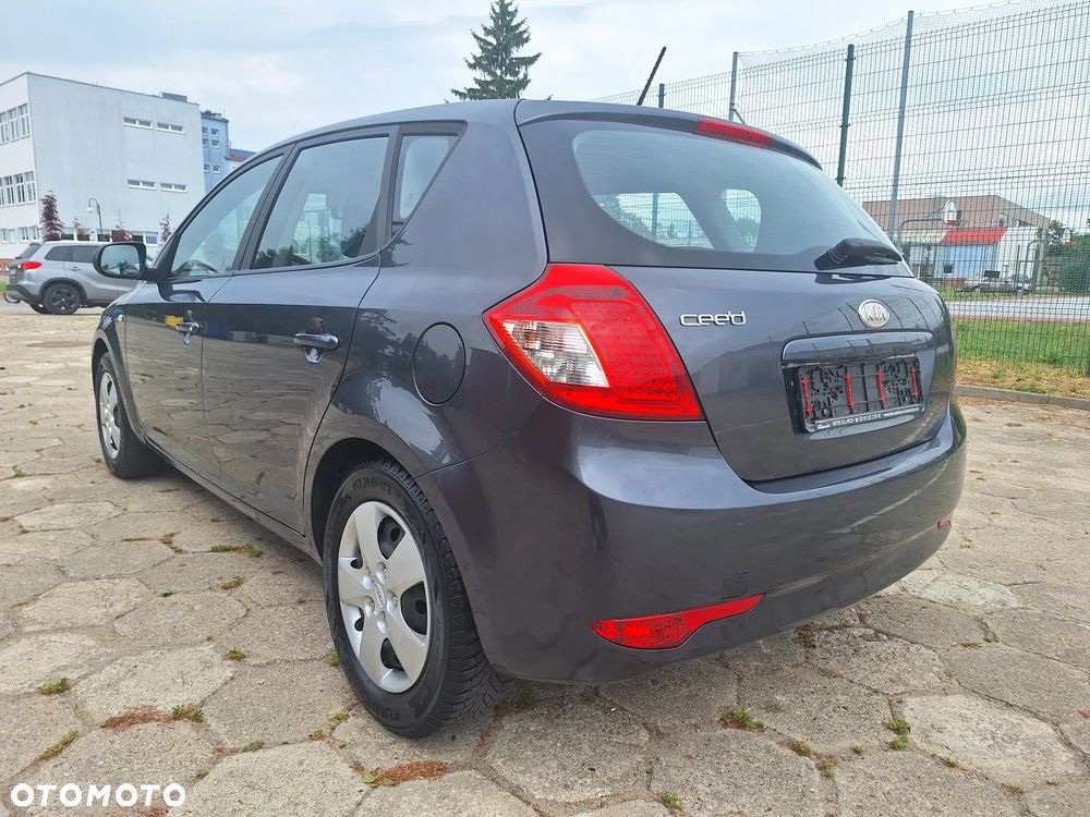 Kia Ceed 1.4 CVVT Spirit - 4
