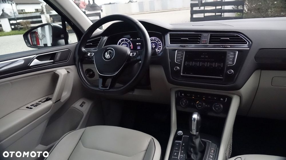 Volkswagen Tiguan - 33