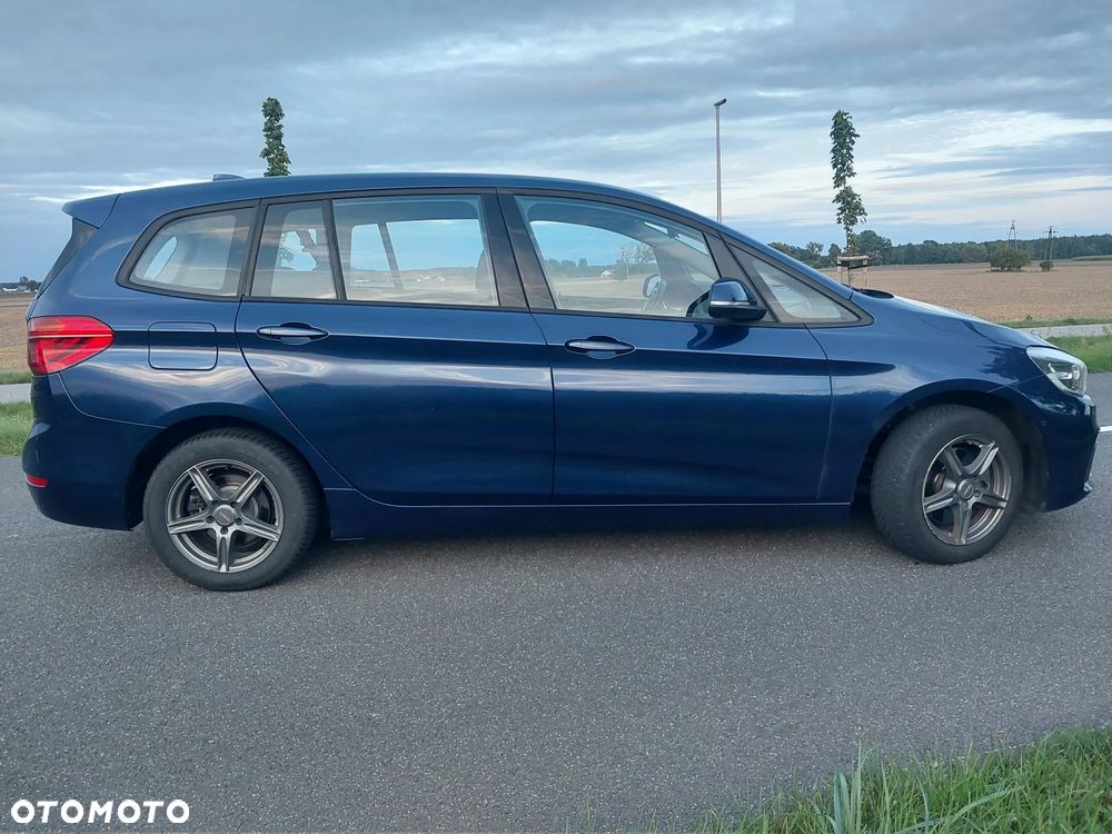BMW Seria 2 218i - 7