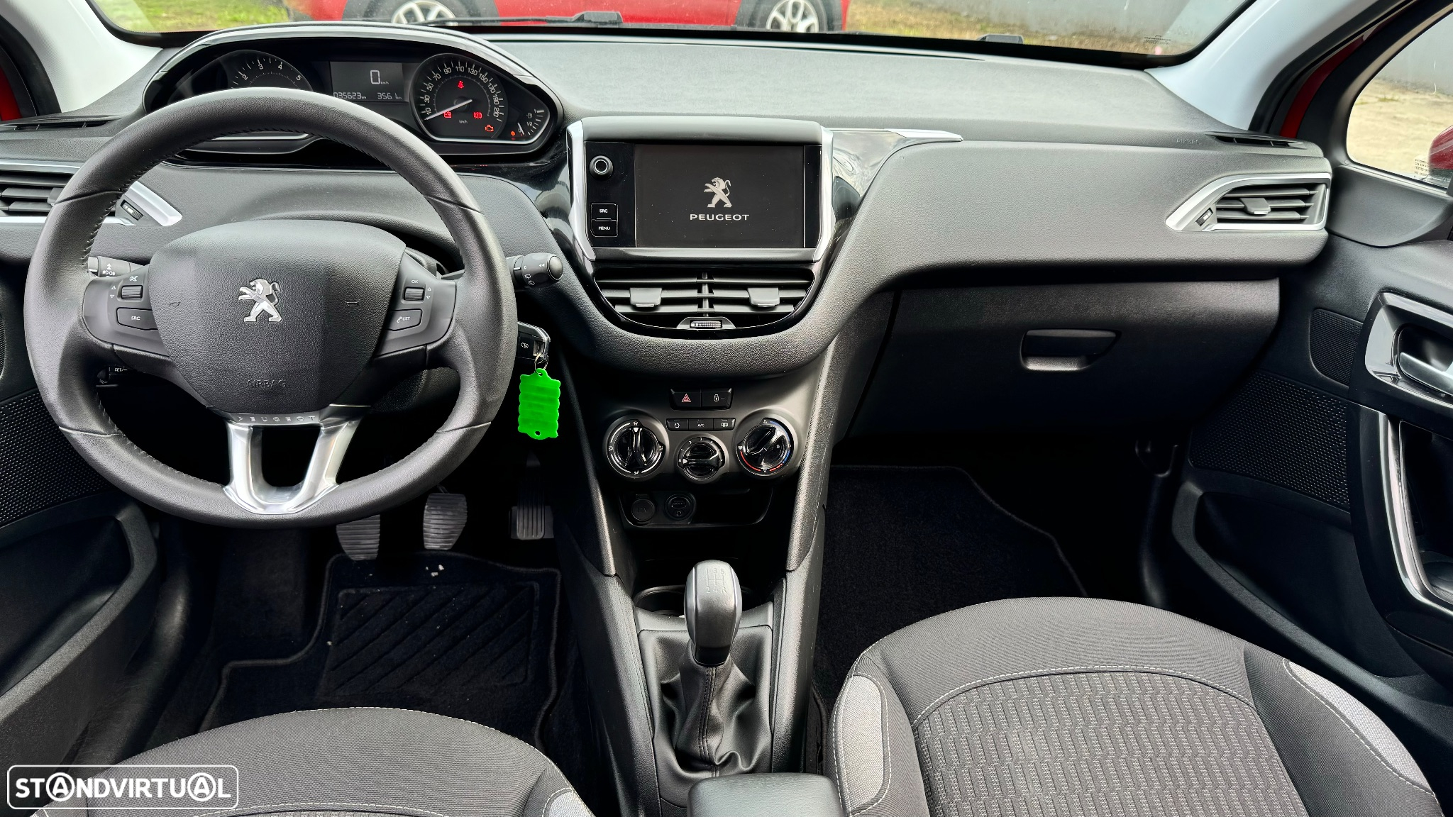 Peugeot 208 1.2 PureTech Style - 10