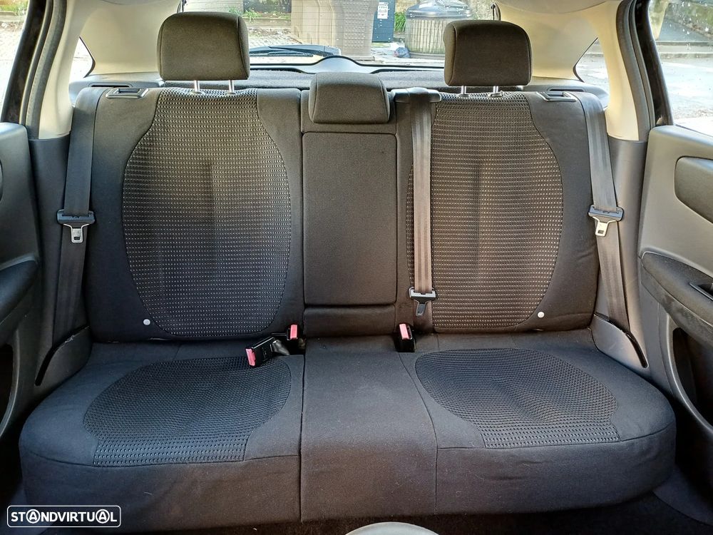 Citroën C4 1.6 HDi Exclusive - 7