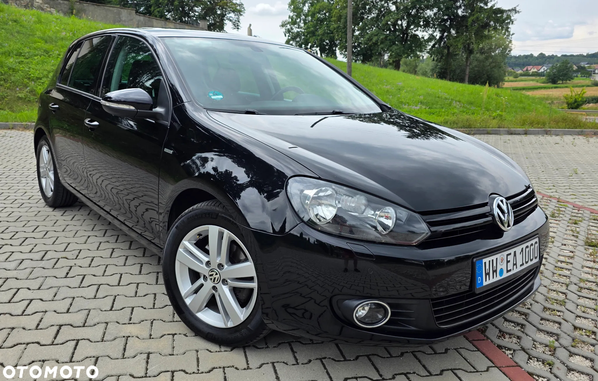 Volkswagen Golf 2.0 TDI DPF MATCH - 2
