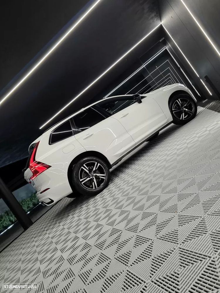 Volvo XC 60 2.0 T6 PHEV R-Design AWD - 18