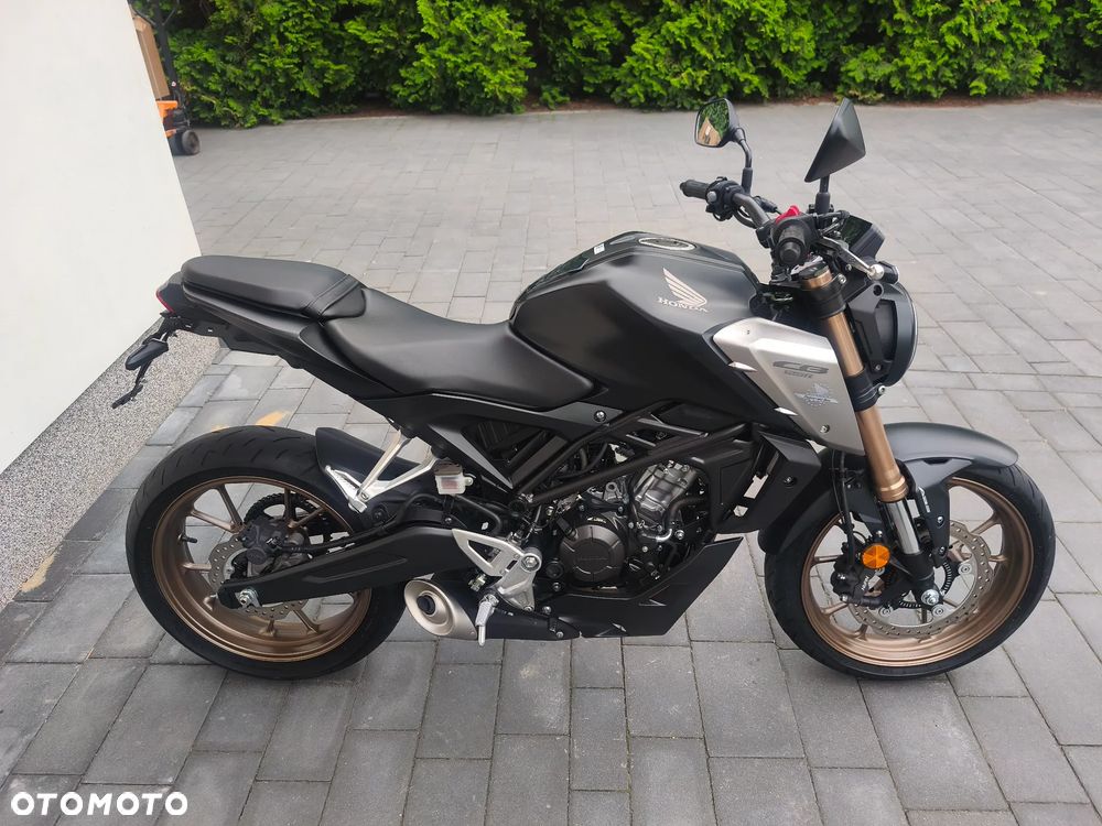 Honda CB - 2