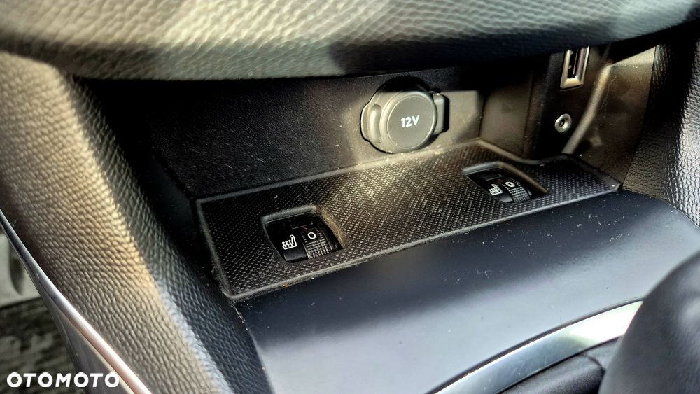 Peugeot 308 BlueHDi 150 EAT6 Stop & Start GT-Line Edition - 26