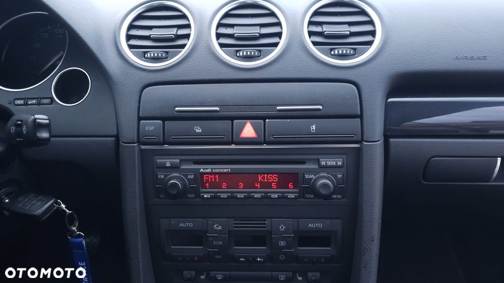 Audi A4 Cabrio 2.4 - 24