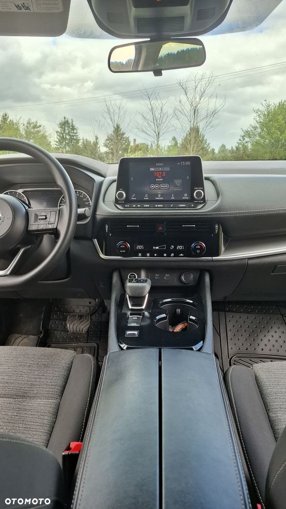 Nissan Rogue - 10