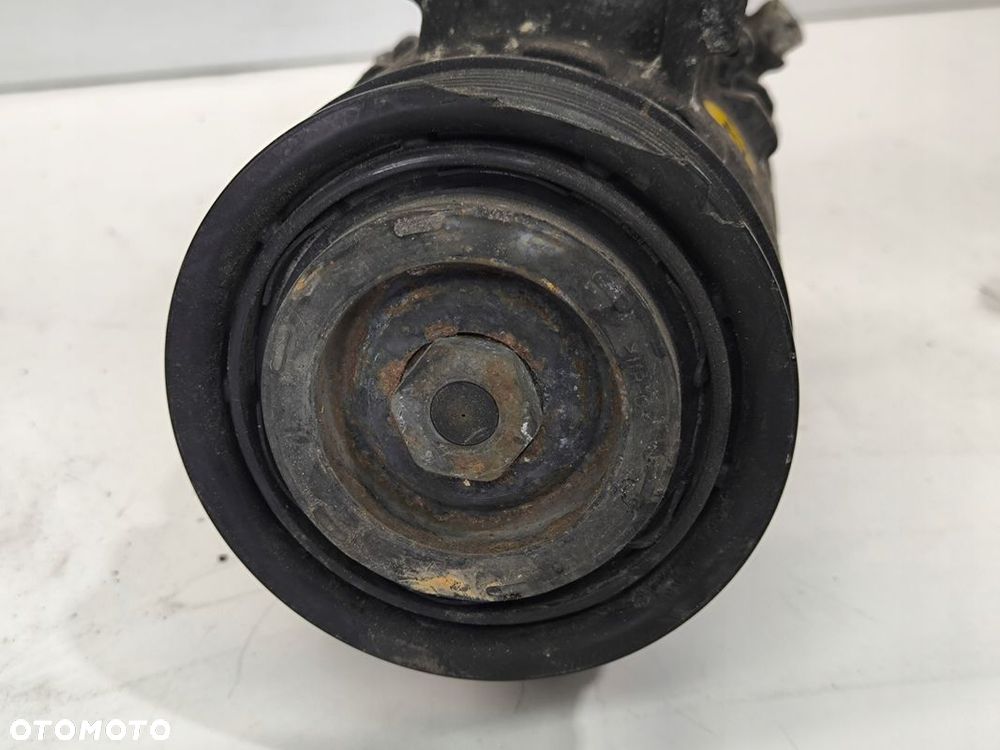 SPRĘŻARKA KOMPRESOR KLIMATYZACJI AUDI A4 B9 A5 8W 8W5816803 USZKODZONA ! - 3