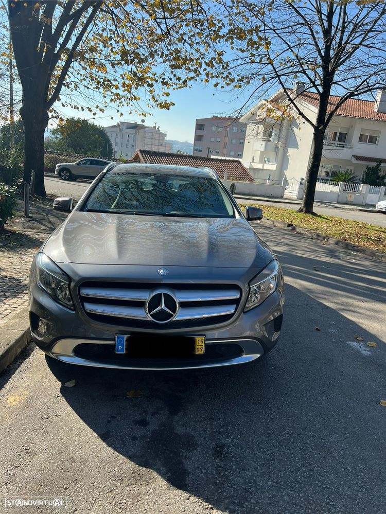 Mercedes-Benz GLA 180 CDi - 2