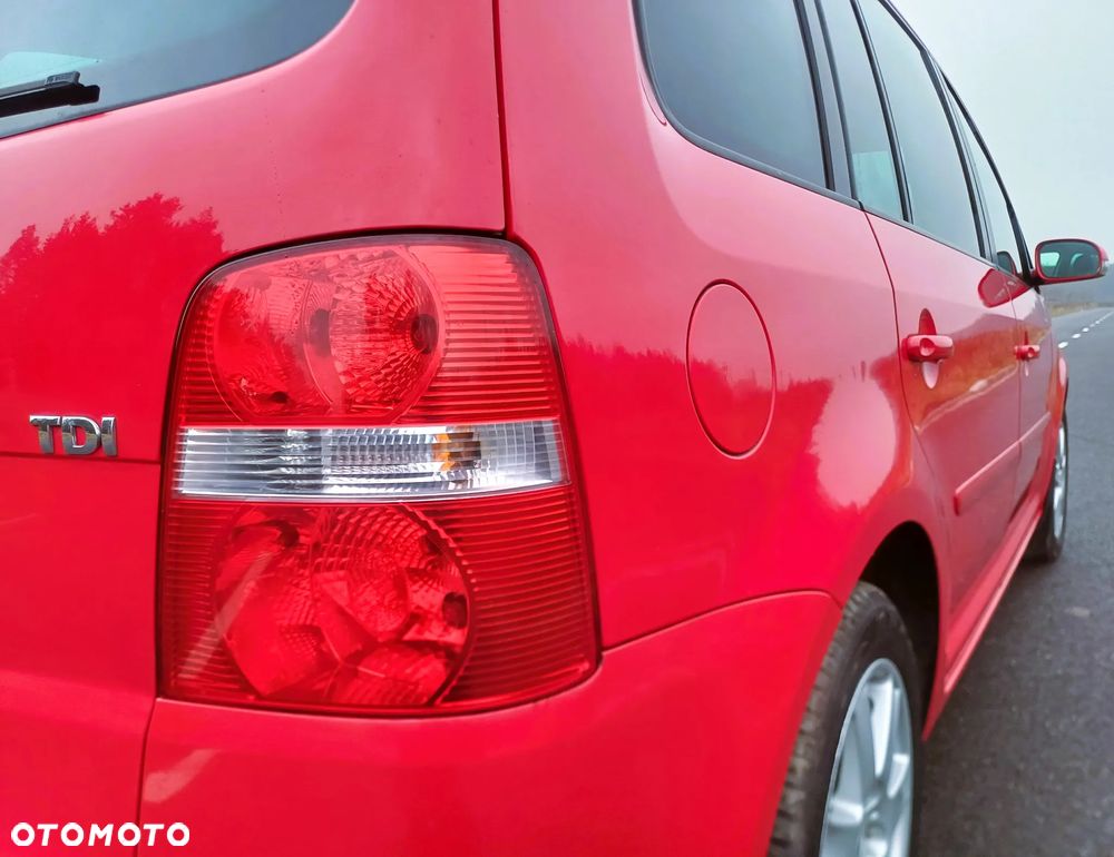 Volkswagen Touran 1.9 TDI Highline - 9