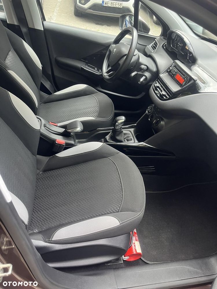 Peugeot 2008 PureTech 82 Access - 12