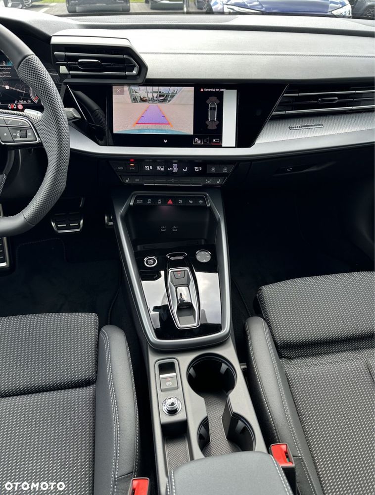 Audi A3 Sportback - 16