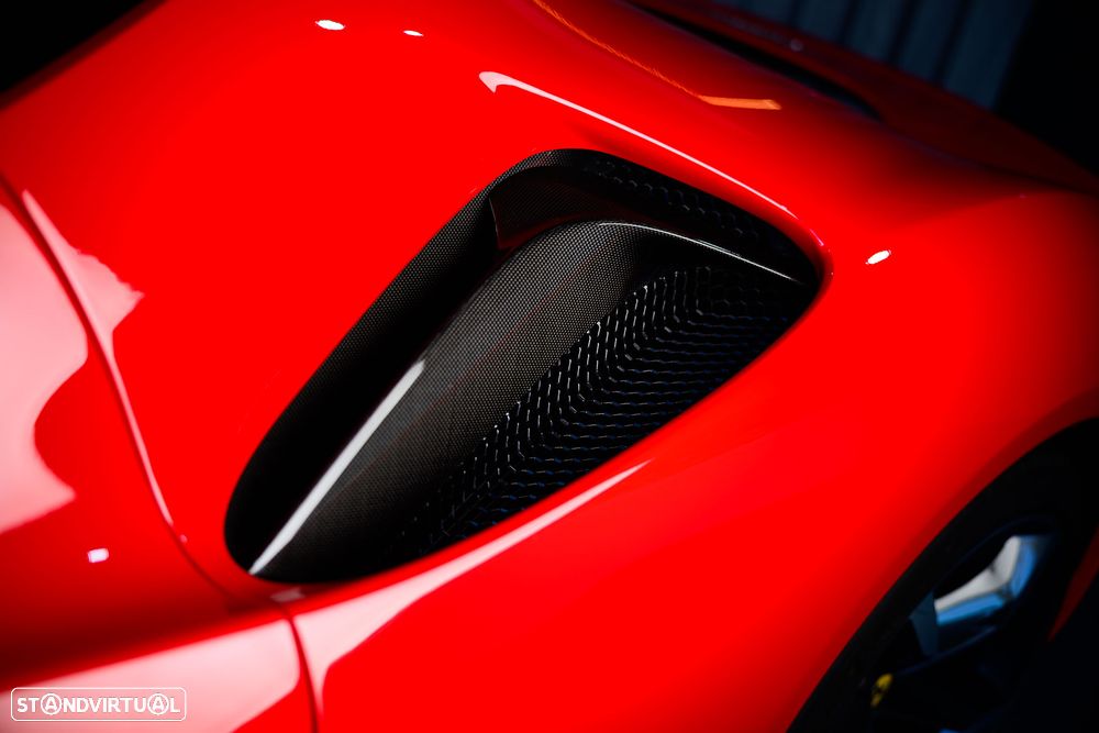 Ferrari SF90 Stradale - 8