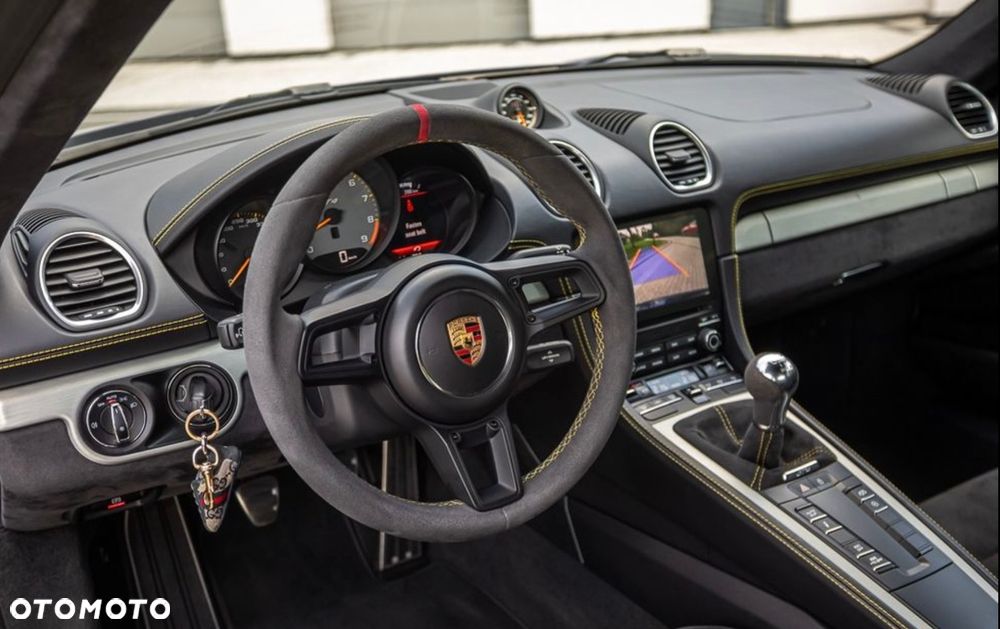 Porsche 718 Cayman GPF GT4 - 22