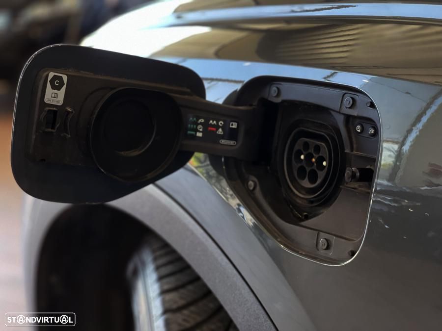 Audi Q3 45 TFSIe S tronic - 8