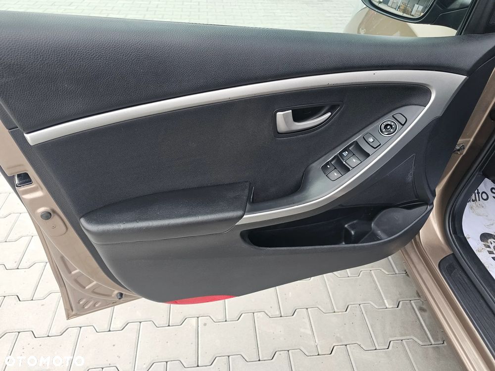 Hyundai i30 1.4 CRDi Trend - 18