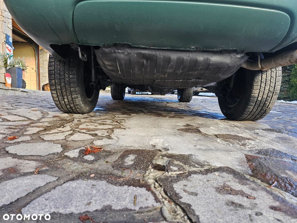 Jeep Grand Cherokee - 15